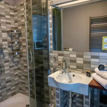 Republika Sloneczna 3*