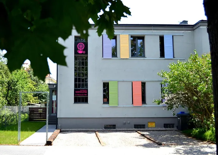 Republika Sloneczna بوزنان